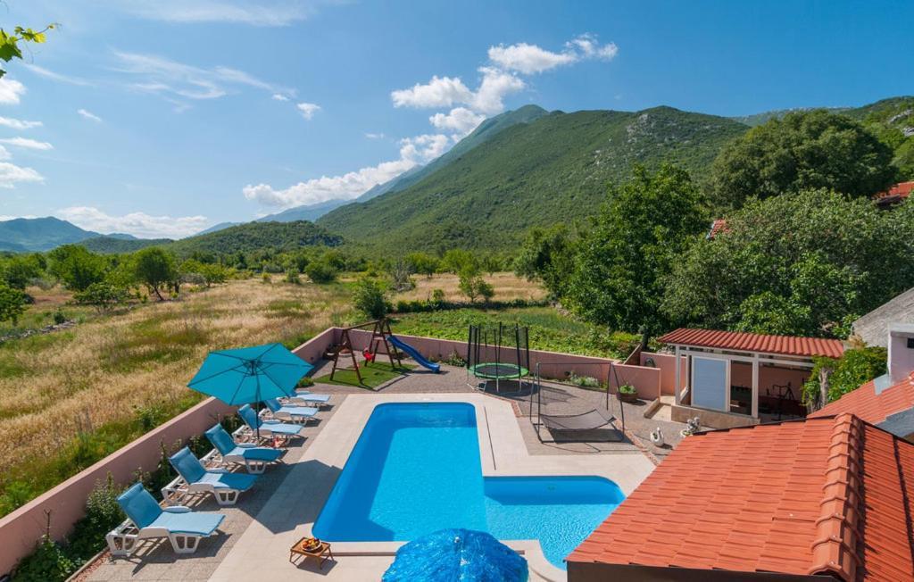 Holiday Home Perunika Zezevica Zewnętrze zdjęcie
