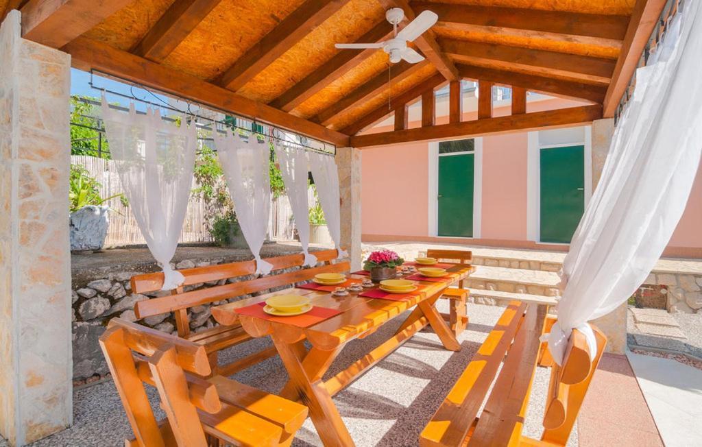 Holiday Home Perunika Zezevica Zewnętrze zdjęcie
