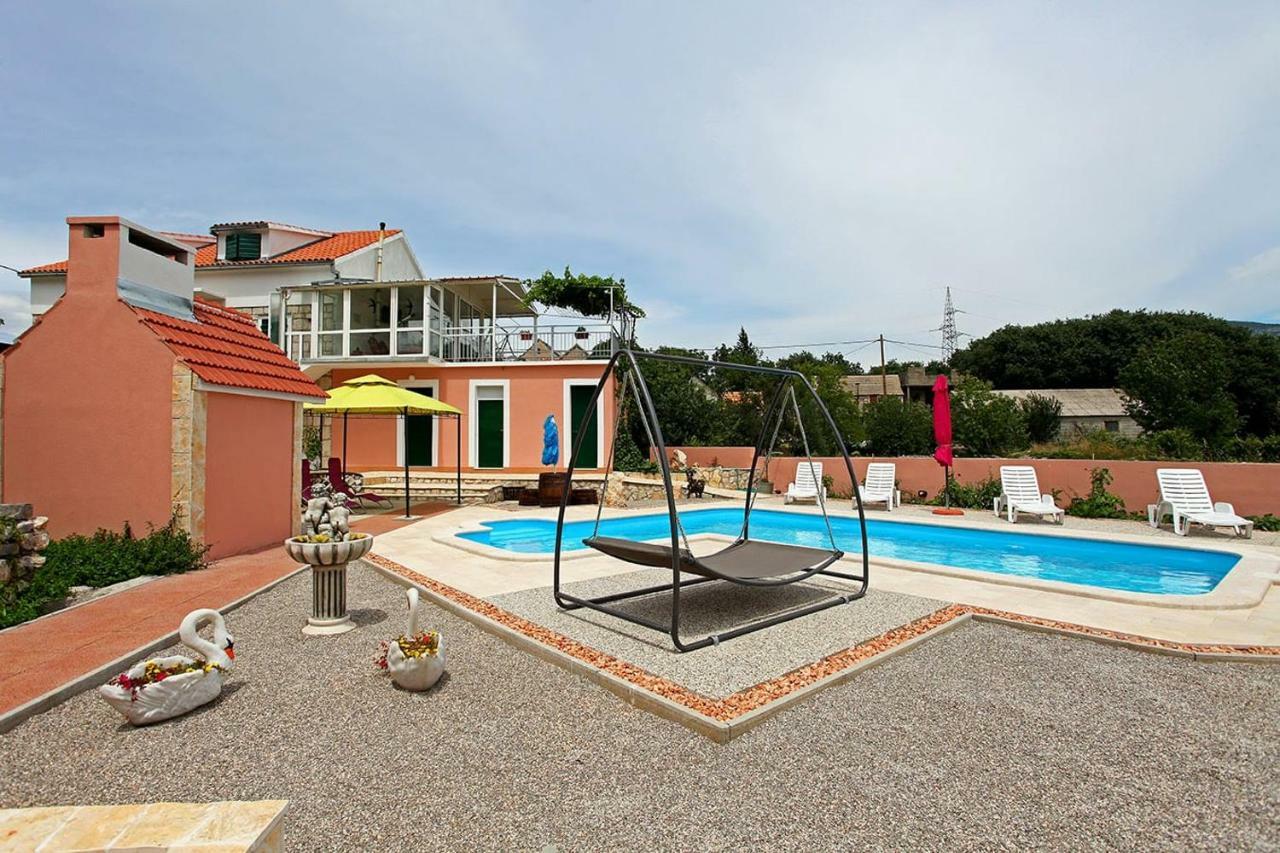 Holiday Home Perunika Zezevica Zewnętrze zdjęcie